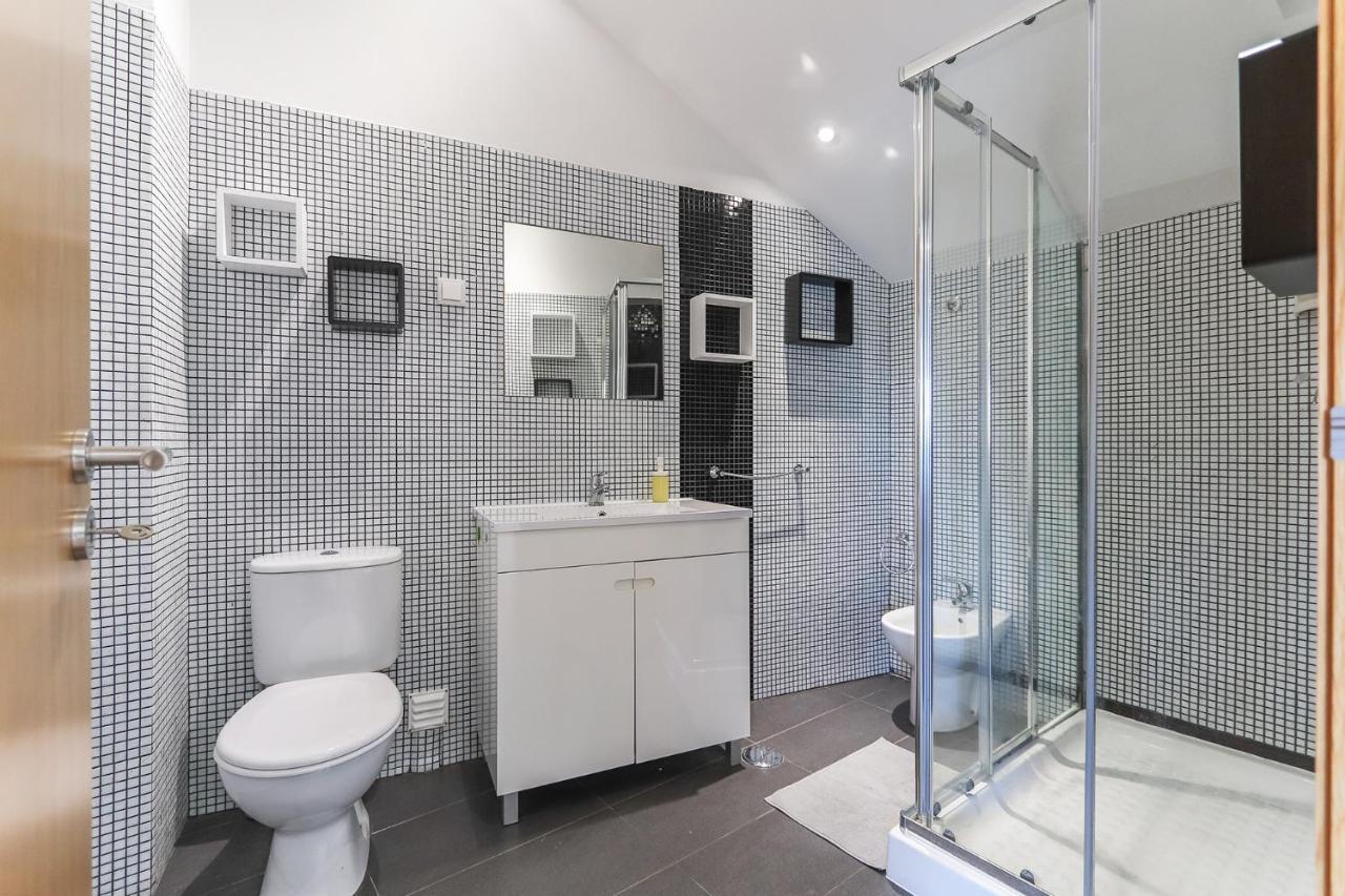 Vita Portucale ! Concept Apartment Campo Ourique Lisbona Esterno foto