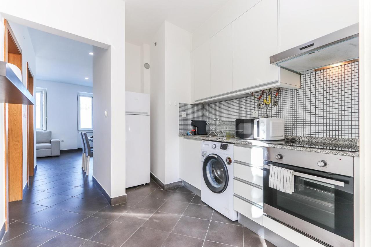 Vita Portucale ! Concept Apartment Campo Ourique Lisbona Esterno foto