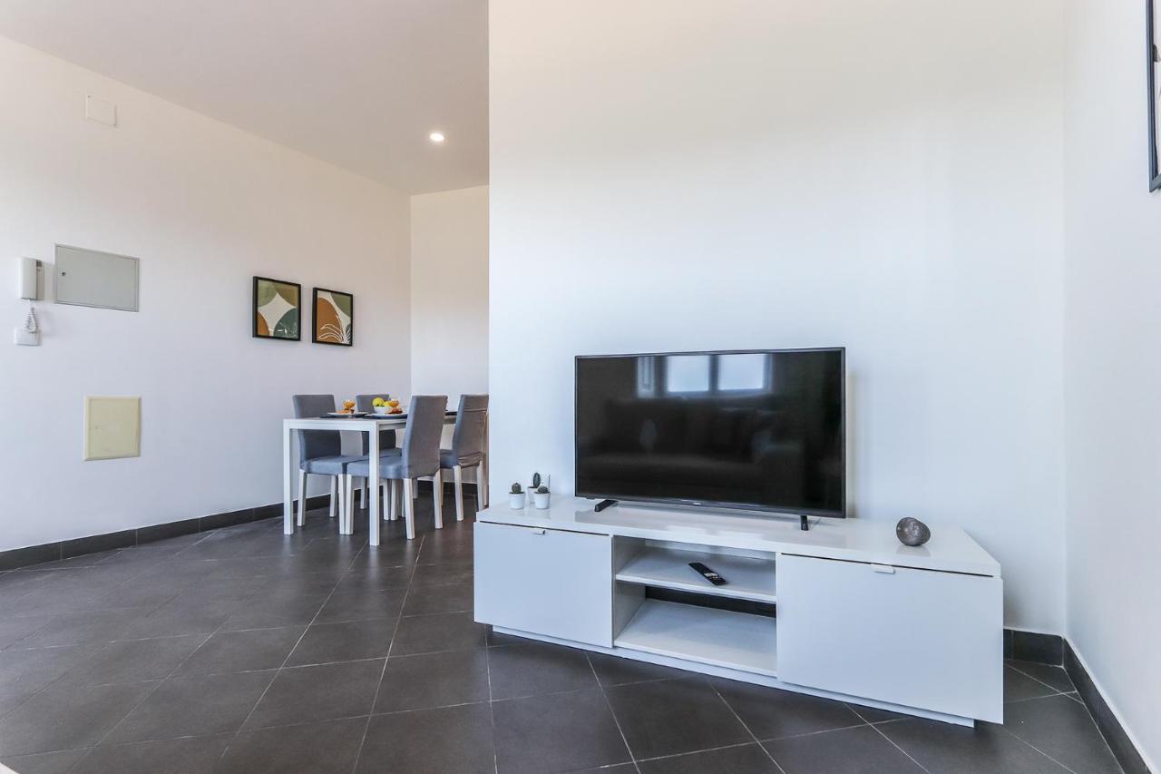 Vita Portucale ! Concept Apartment Campo Ourique Lisbona Esterno foto