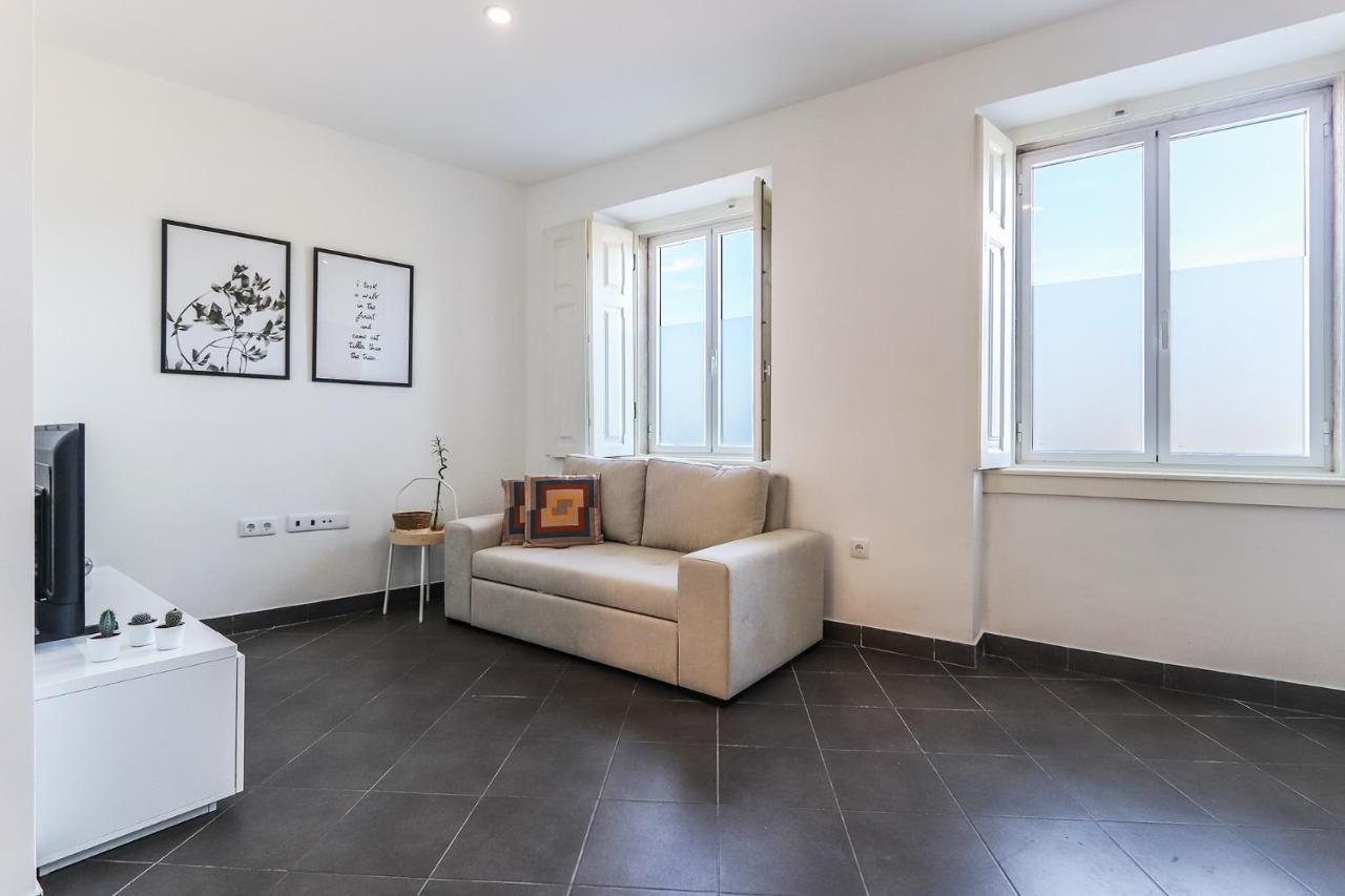 Vita Portucale ! Concept Apartment Campo Ourique Lisbona Esterno foto