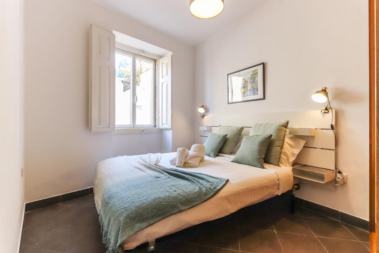 Vita Portucale ! Concept Apartment Campo Ourique Lisbona Esterno foto
