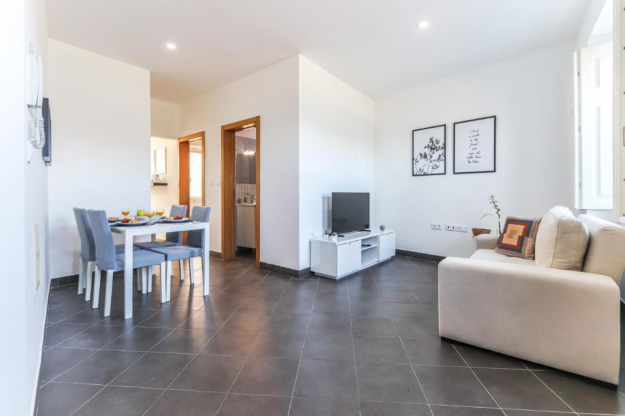 Vita Portucale ! Concept Apartment Campo Ourique Lisbona Esterno foto